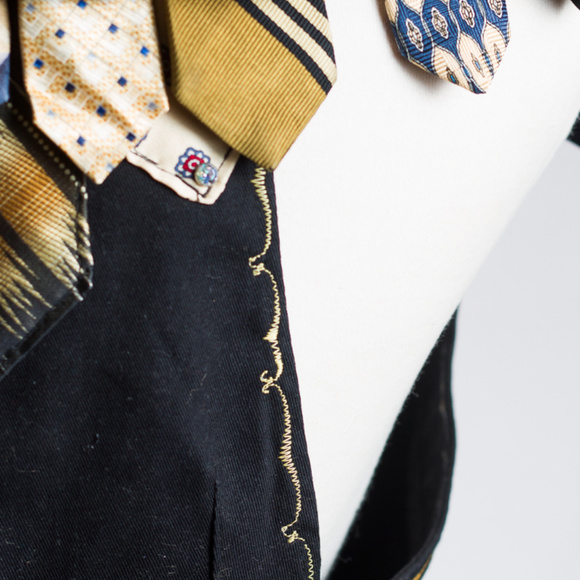 XANADU DESIGNS Upcycled mens tie Majestic Vest - Picture 4 of 8